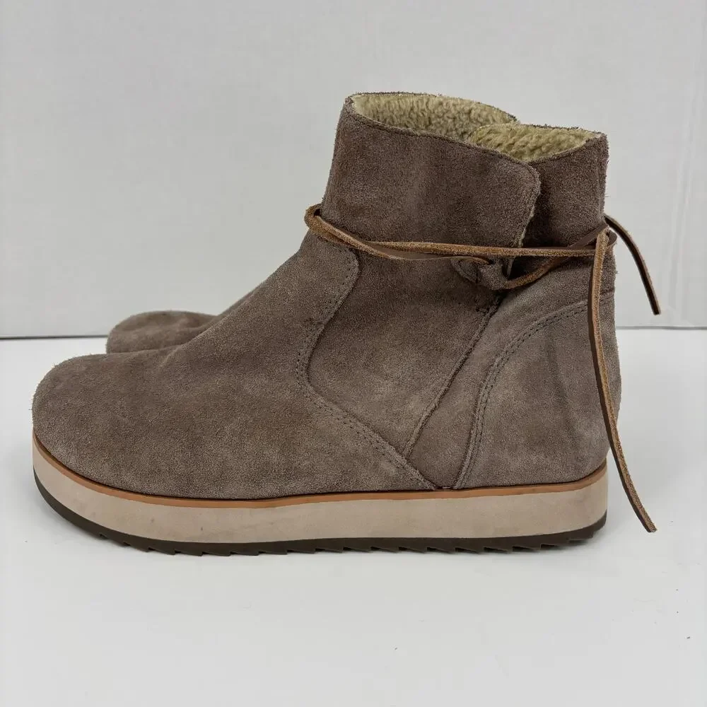 Merrell Juno Bluff Polar Boots Size 10 Beige Suede Waterproof Pull On Winter